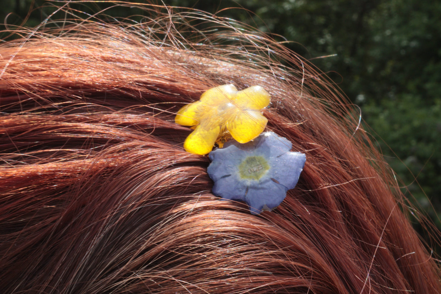 Pettinino per Capelli Fiori in Resina – Giallo e Viola