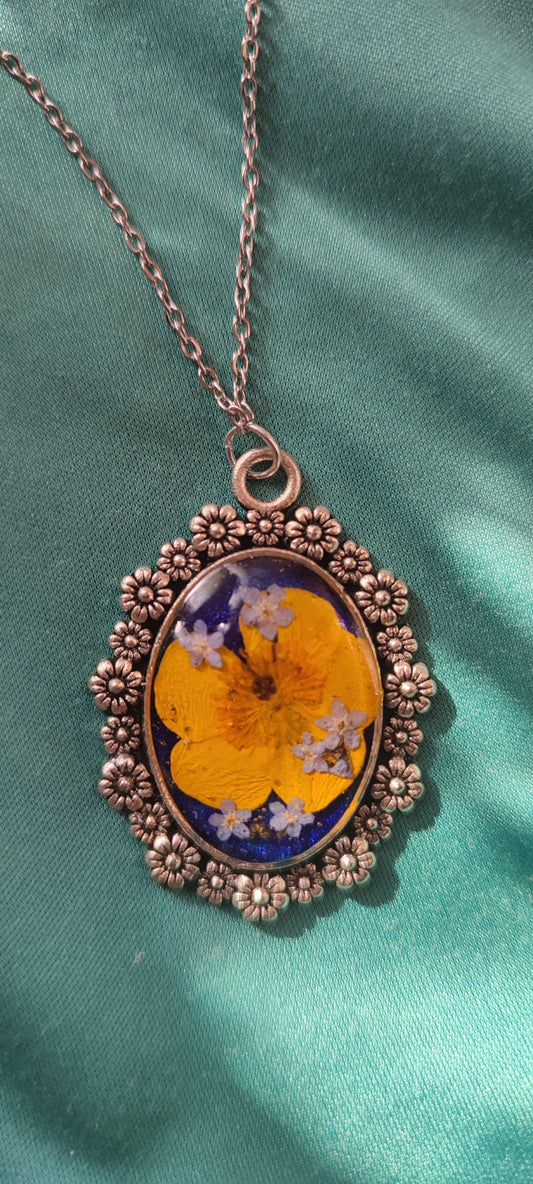 Collana di Ranuncolo e Non Ti Scordar di Me