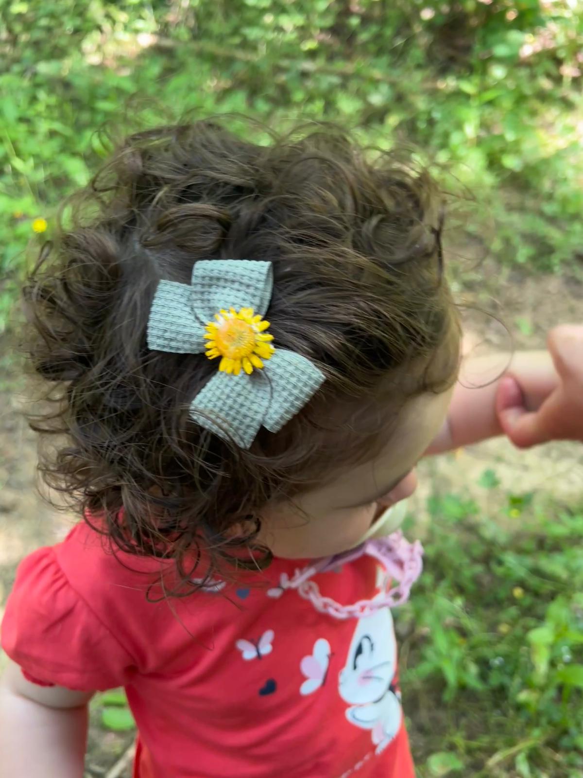 Fiocco clip Waffle verde con Margherita Gialla Vera| pezzo unico