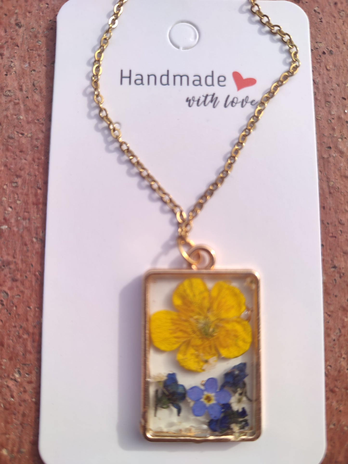 Collana Rettangolare Fiori Viola e Giallo in Resina