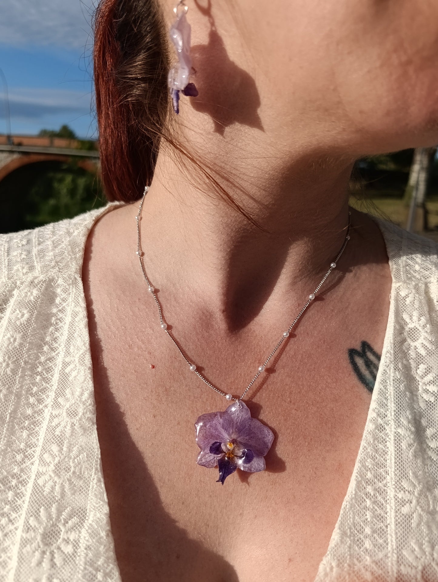 Collana Orchidea Phalaenopsis – Perle Cruelty Free