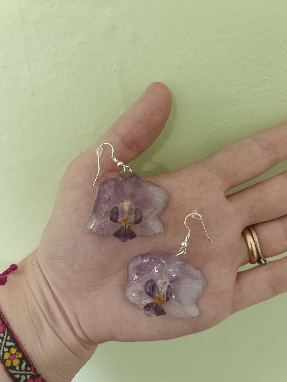 Orecchini Orchidea piccola viola con brillantini
