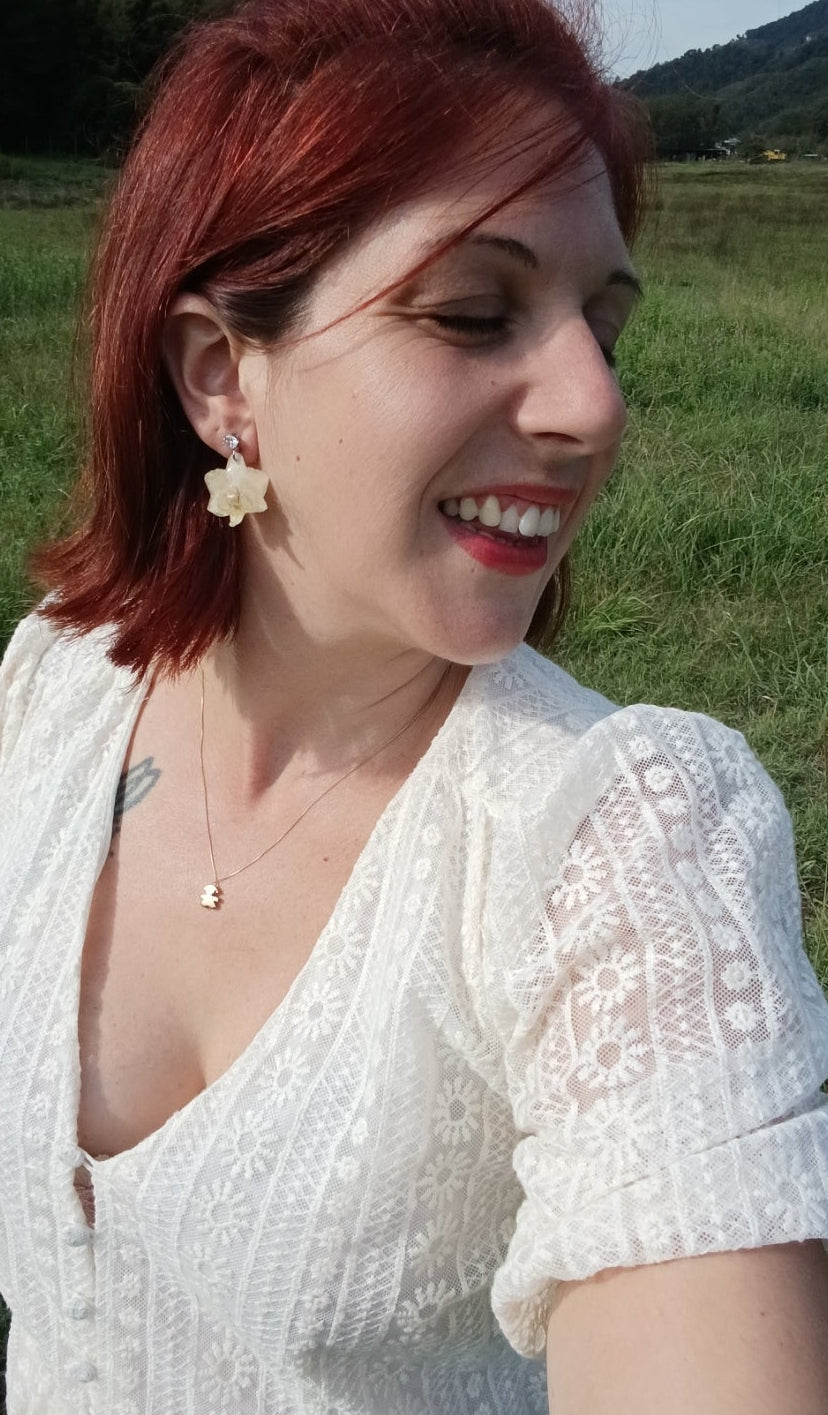 Mini Orchidea bianca orecchini con zircone | fiori veri di Lucca