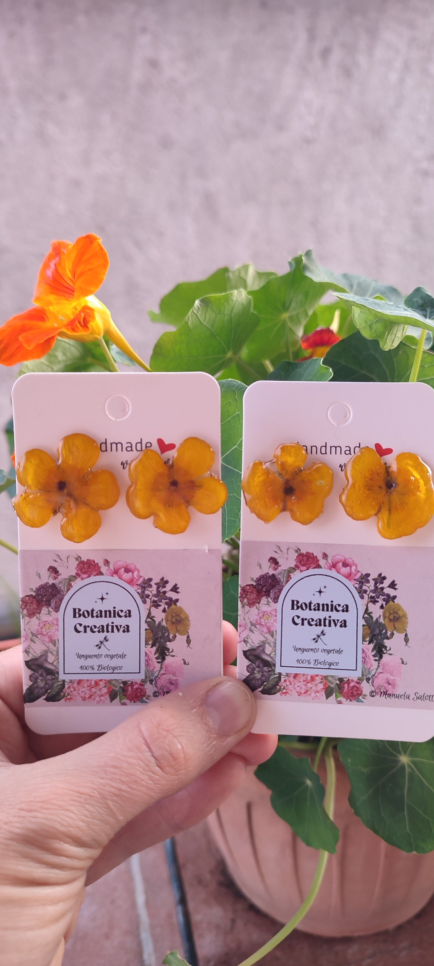Orecchini Ranuncoli Lobo -fiore vero e resina