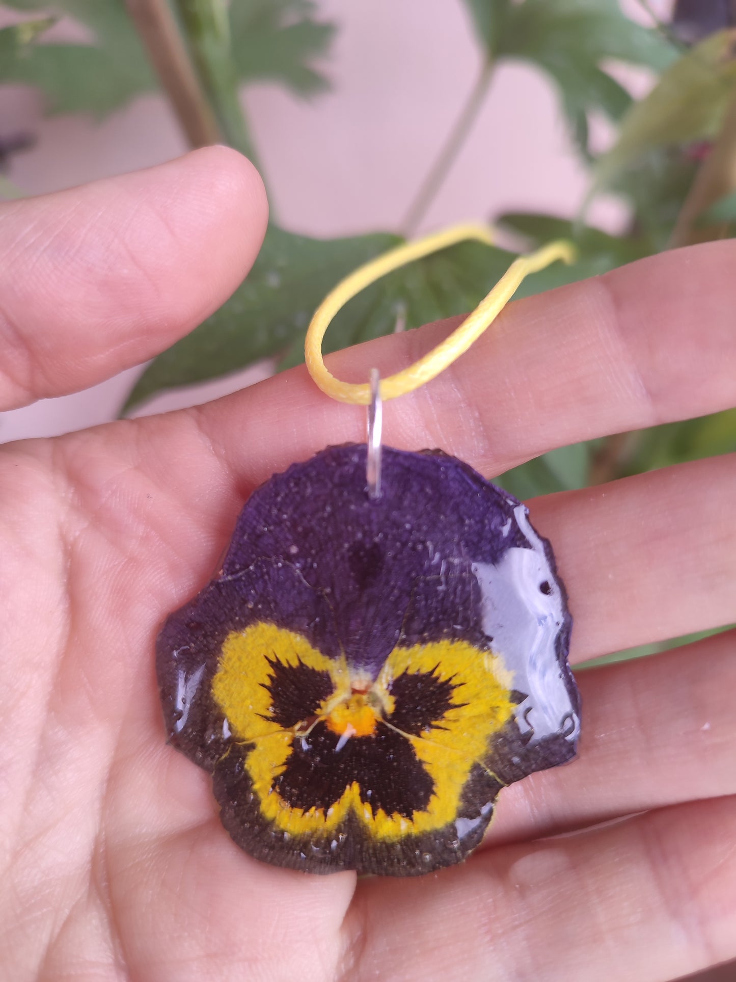 Collana PENSAmi- PENSAti- viola del pensiero