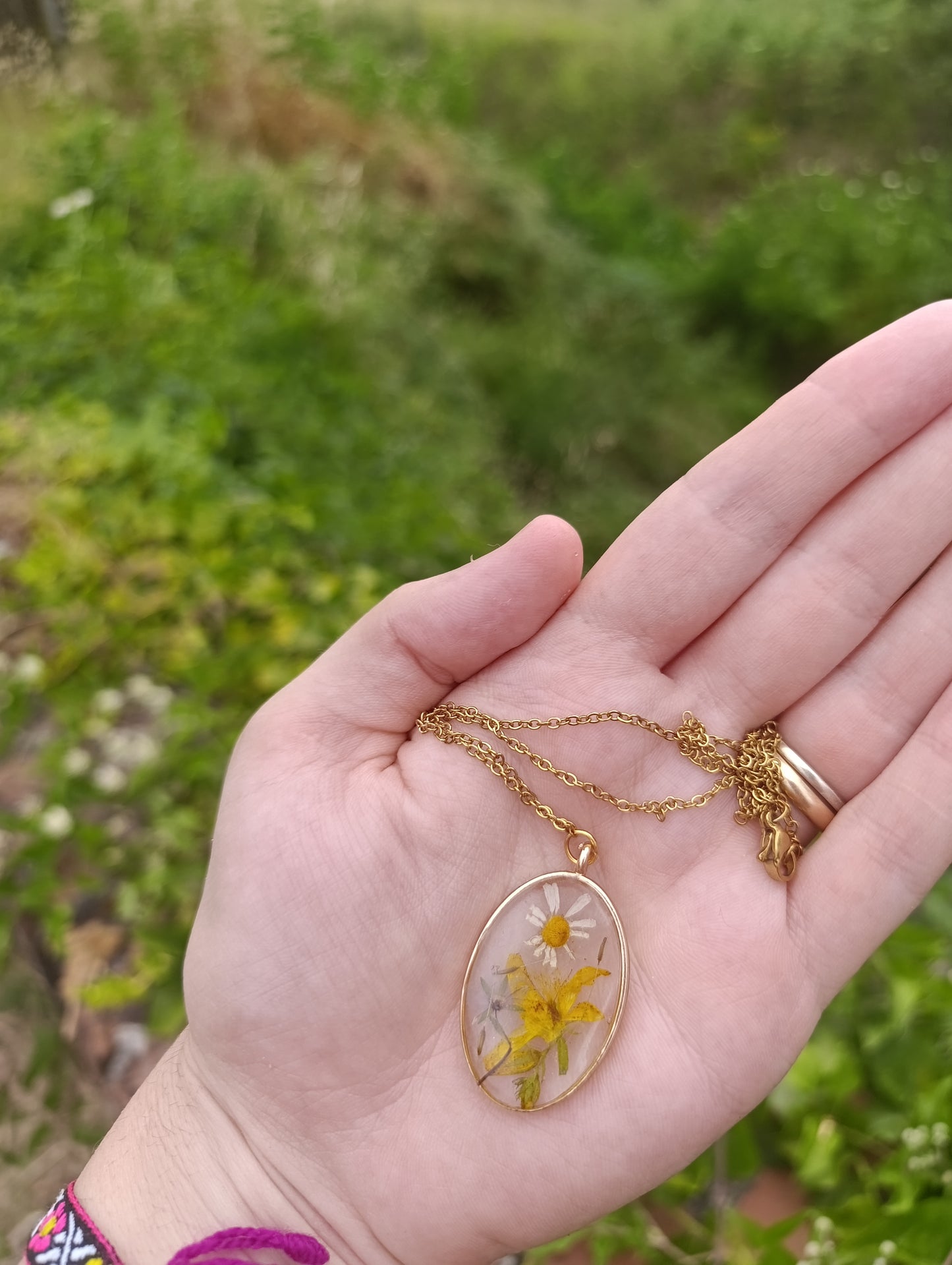 Collana ricordo di Giugno- fiori Veri di campo