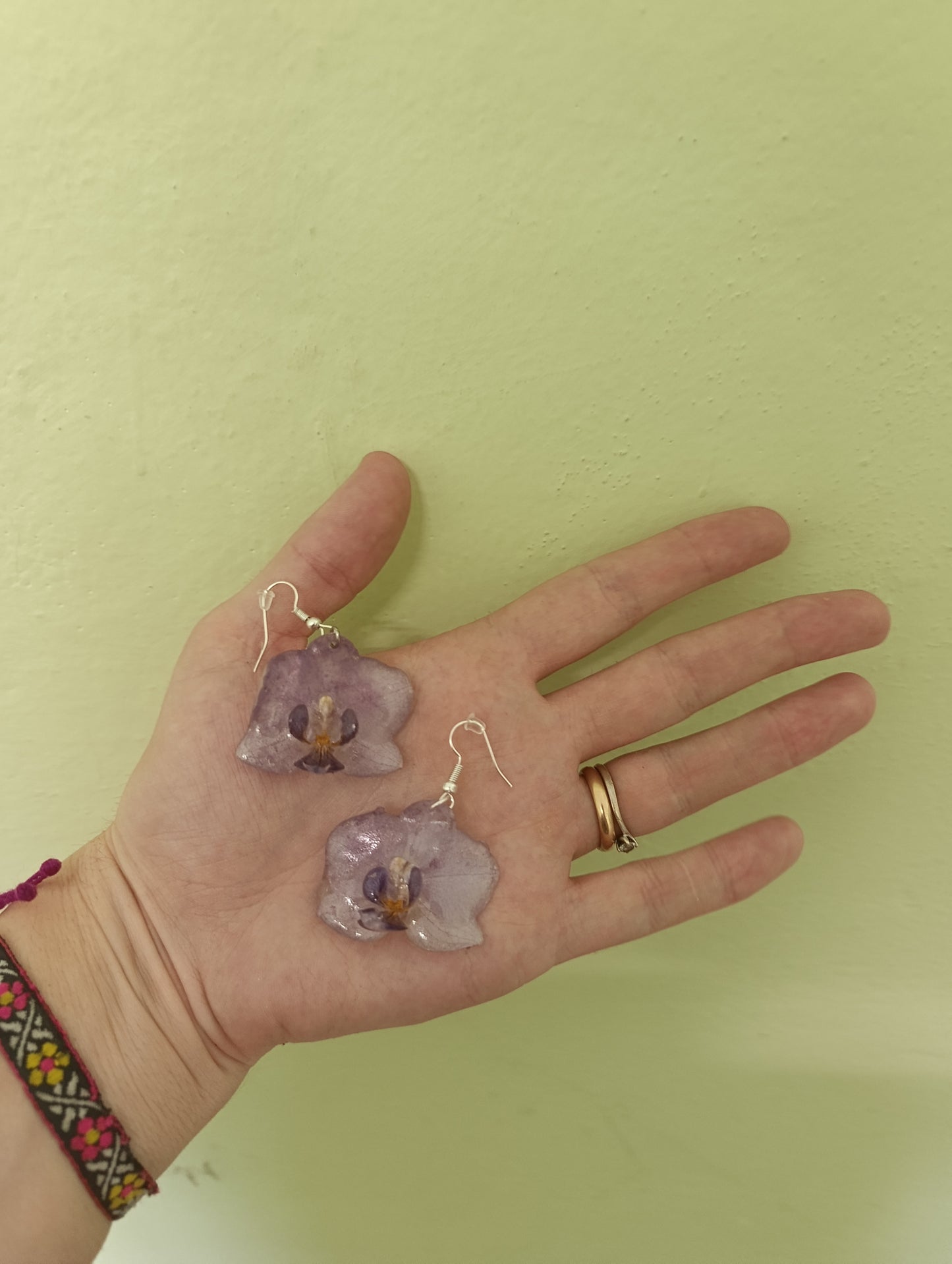 Orecchini Orchidea piccola viola con brillantini
