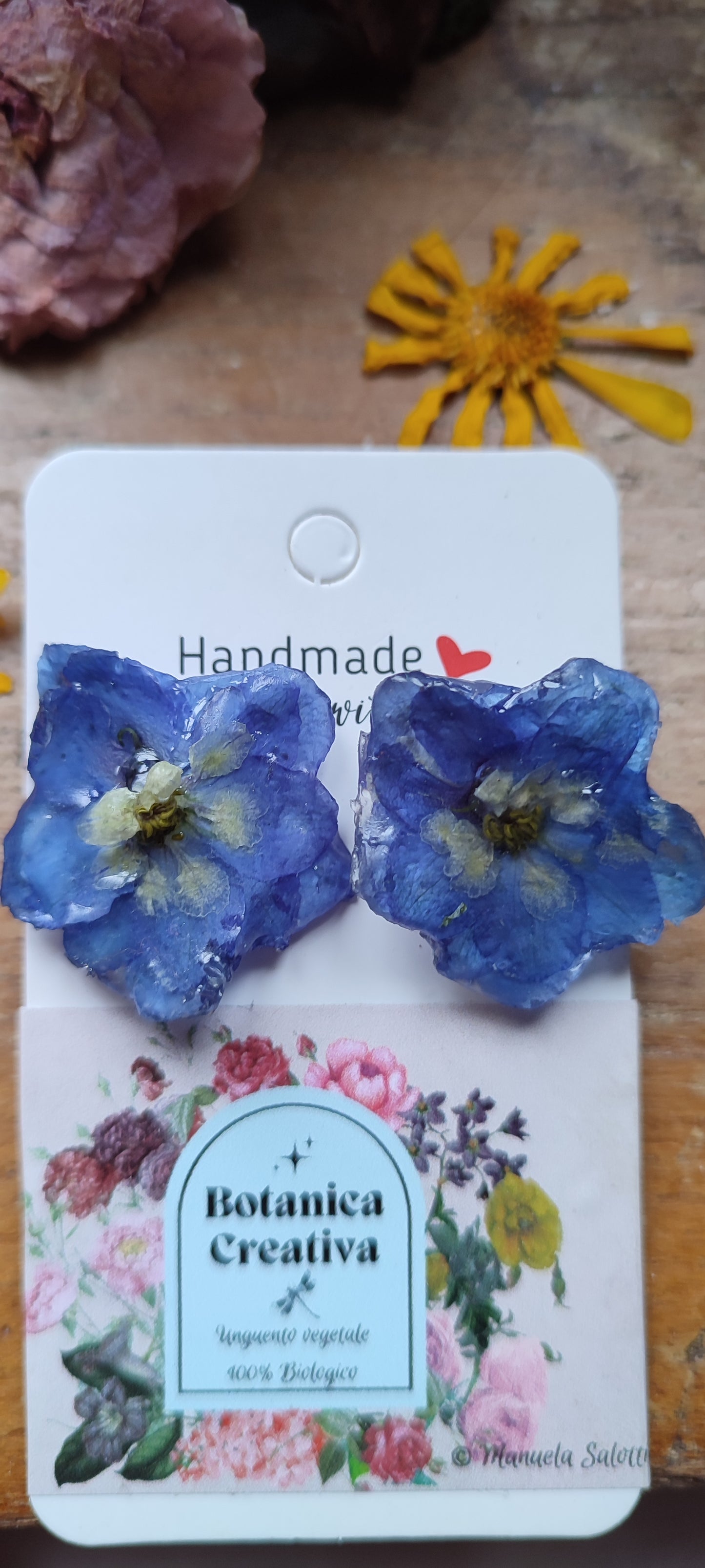 Orecchini Delphinium lobo- fiore vero e resina