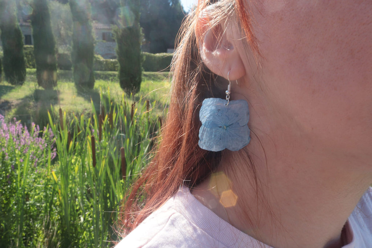 Orecchini Ortensia blu| fiori veri di Lucca