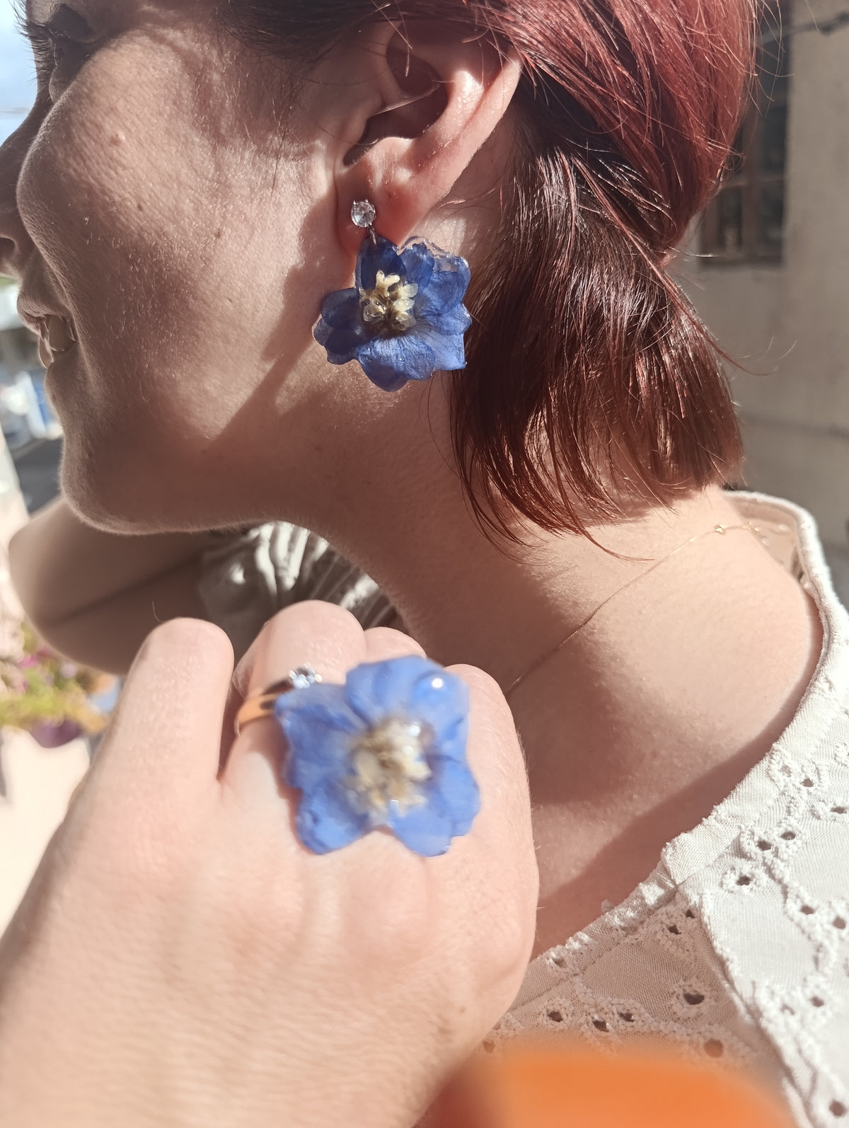Orecchini Delphinium con zircone