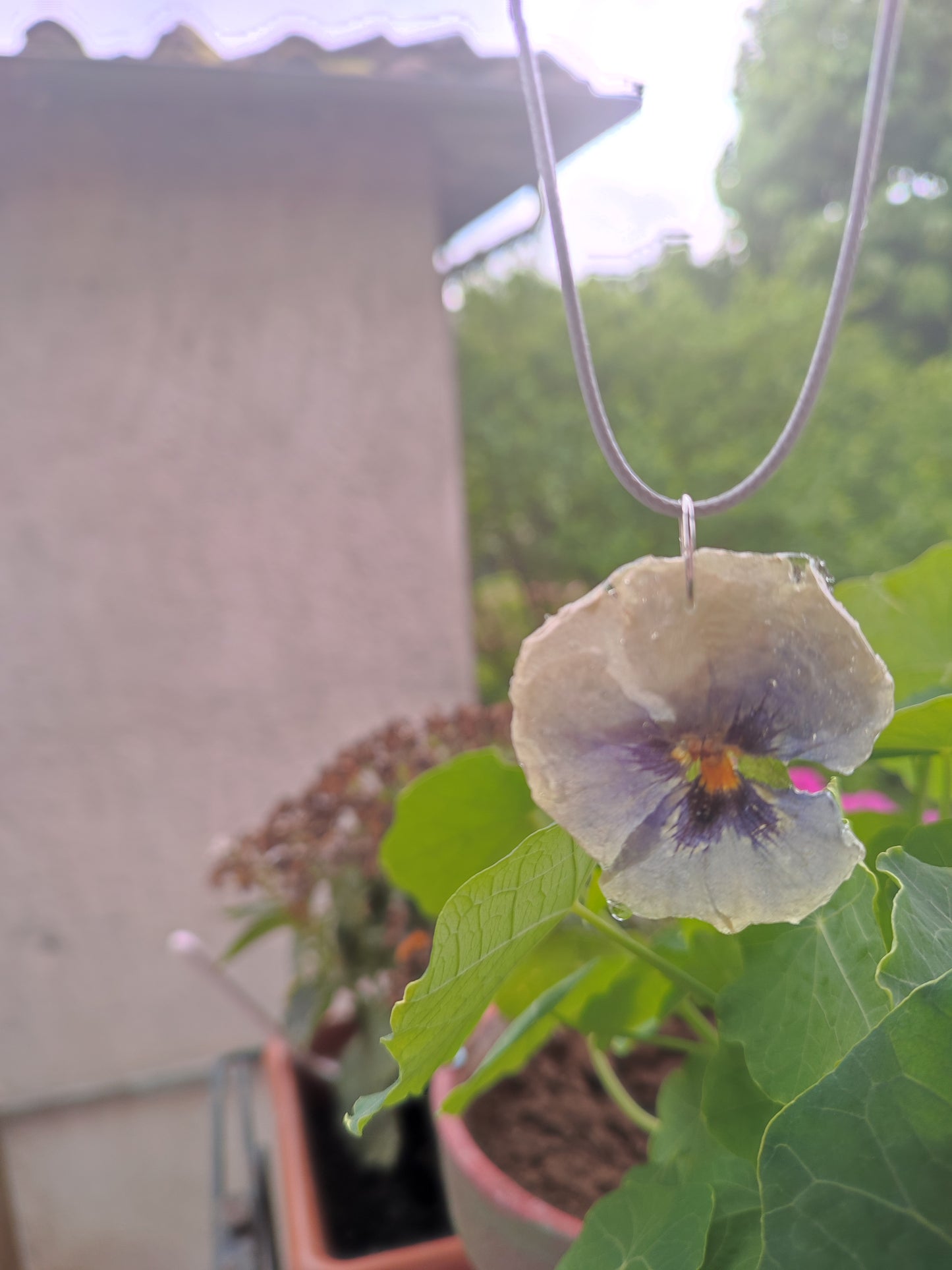 Collana Viola del Pensiero in Resina