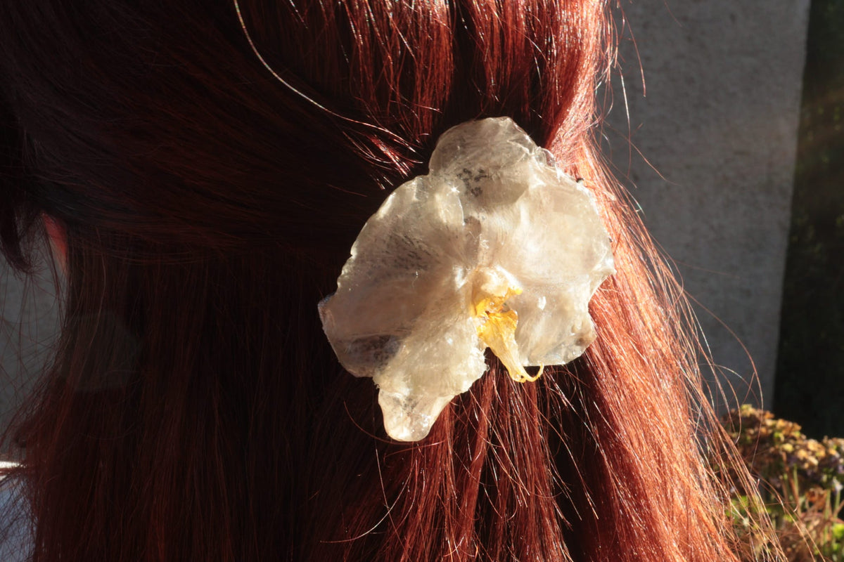 Fermaglio con Orchidea Bianca – Fatto a Mano a Lucca